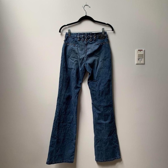 (SOLD) Parasuco Ergonomic Jeans Low Rise Flared Pants with Metal Rings - Picture 4 of 5